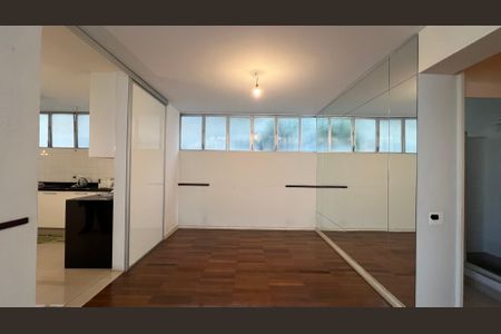 Apartamento à venda com 245m², 3 quartos e 1 vagaSala de Jantar