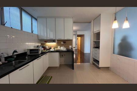 Apartamento à venda com 245m², 3 quartos e 1 vagaCozinha