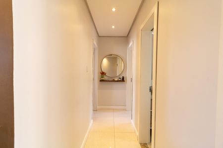 Apartamento à venda com 70m², 2 quartos e 1 vagaCorredor