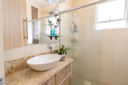 Apartamento à venda com 70m², 2 quartos e 1 vagaBanheiro