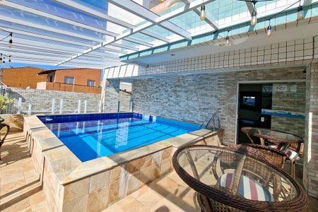 Apartamento para alugar com 64m², 2 quartos e 1 vaga Apartamento para alugar com 64m², 2 quartos e 1 vagaÁrea comum - Piscina