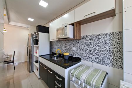 Apartamento para alugar com 64m², 2 quartos e 1 vaga Apartamento para alugar com 64m², 2 quartos e 1 vagaCozinha