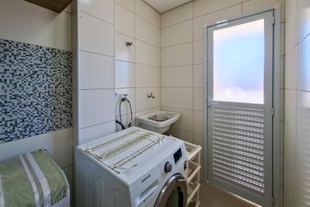 Apartamento para alugar com 64m², 2 quartos e 1 vaga Apartamento para alugar com 64m², 2 quartos e 1 vagaÁrea de Serviço