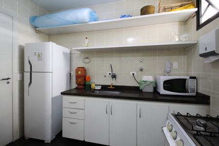 Apartamento à venda com 296m², 4 quartos e 2 vagas Apartamento à venda com 296m², 4 quartos e 2 vagasÁrea comum