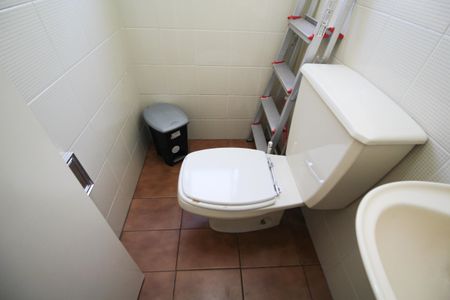 Apartamento à venda com 296m², 4 quartos e 2 vagas Apartamento à venda com 296m², 4 quartos e 2 vagasBanheiro de serviço