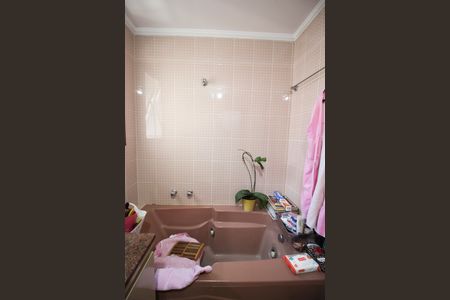 Apartamento à venda com 296m², 4 quartos e 2 vagas Apartamento à venda com 296m², 4 quartos e 2 vagasBanheiro da Suíte 1