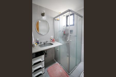 Apartamento à venda com 296m², 4 quartos e 2 vagas Apartamento à venda com 296m², 4 quartos e 2 vagasBanheiro da Suíte 2