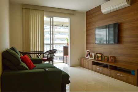 Apartamento à venda com 63m², 1 quarto e 1 vaga Apartamento à venda com 63m², 1 quarto e 1 vagaSala