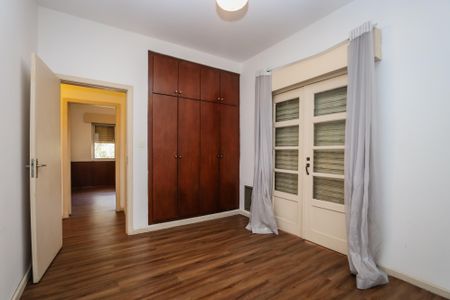 Apartamento à venda com 160m², 3 quartos e 1 vagaSuíte