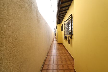 Casa à venda com 160m², 3 quartos e 2 vagascorredor e quintal