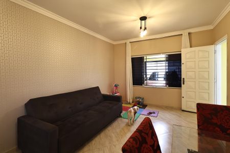 Casa à venda com 160m², 3 quartos e 2 vagasSala