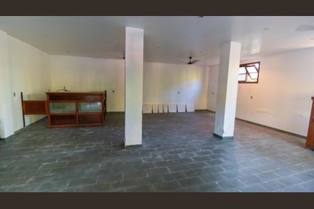 Casa de condomínio à venda com 367m², 4 quartos e 4 vagasÁrea comum