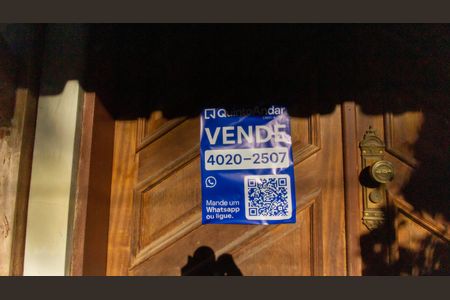 Casa de condomínio à venda com 367m², 4 quartos e 4 vagasPlaca