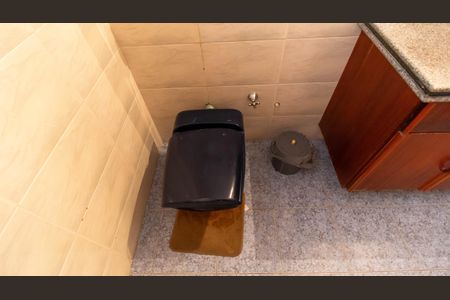 Casa de condomínio à venda com 367m², 4 quartos e 4 vagasBanheiro Social