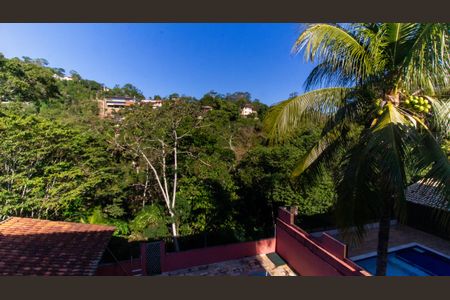 Casa de condomínio à venda com 367m², 4 quartos e 4 vagasVista Quarto 1