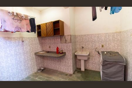 Casa de condomínio à venda com 367m², 4 quartos e 4 vagasÁrea de Serviço