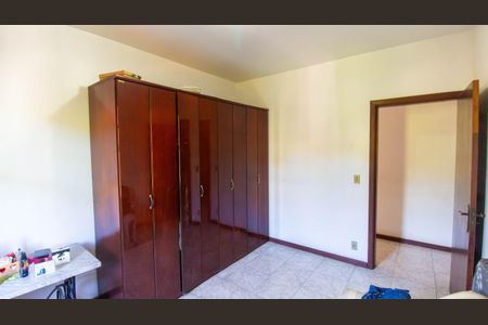 Casa de condomínio à venda com 367m², 4 quartos e 4 vagasQuarto 1