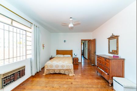 Apartamento para alugar com 300m², 4 quartos e 3 vagas Apartamento para alugar com 300m², 4 quartos e 3 vagasSuíte 1