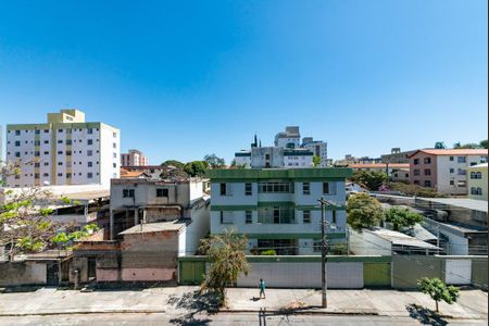 Apartamento para alugar com 300m², 4 quartos e 3 vagas Apartamento para alugar com 300m², 4 quartos e 3 vagasVista