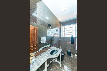 Apartamento para alugar com 300m², 4 quartos e 3 vagas Apartamento para alugar com 300m², 4 quartos e 3 vagasBanheiro Social