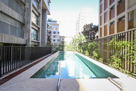 Apartamento à venda com 25m², 1 quarto e sem vagaÁrea comum - Piscina