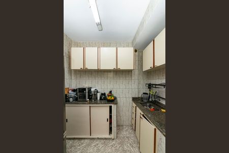 Apartamento para alugar com 65m², 2 quartos e 1 vaga Apartamento para alugar com 65m², 2 quartos e 1 vagaCozinha