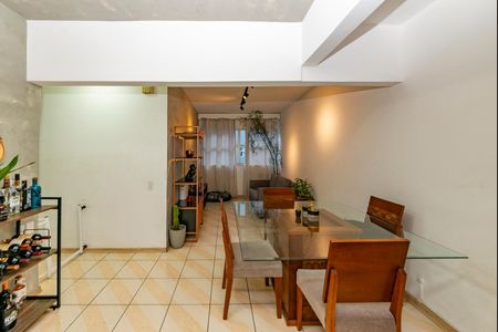 Apartamento para alugar com 65m², 2 quartos e 1 vaga Apartamento para alugar com 65m², 2 quartos e 1 vagaSala