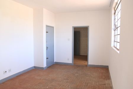 Apartamento para alugar com 90m², 2 quartos e sem vagaSala