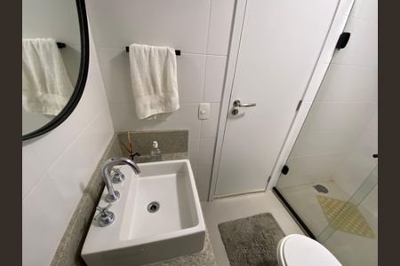 Apartamento à venda com 65m², 2 quartos e 1 vagaBanheiro Social