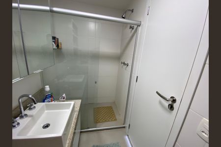 Apartamento à venda com 65m², 2 quartos e 1 vagaBanheiro Suite