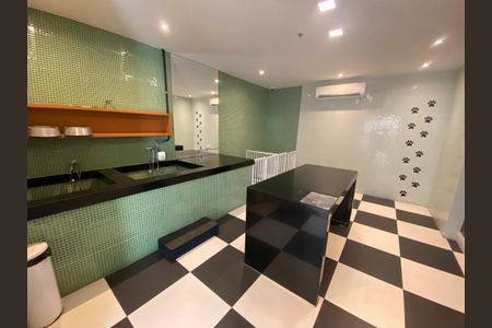 Apartamento à venda com 65m², 2 quartos e 1 vagaÁrea comum