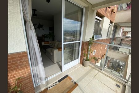 Apartamento à venda com 65m², 2 quartos e 1 vagaVaranda