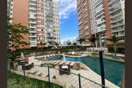 Apartamento à venda com 65m², 2 quartos e 1 vagaÁrea comum