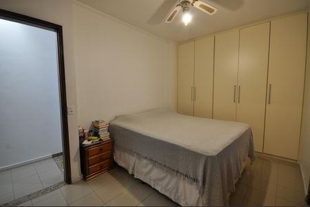 Casa à venda com 240m², 3 quartos e 2 vagasQuarto 1