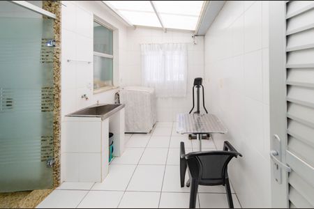 Apartamento à venda com 124m², 3 quartos e 1 vaga Apartamento à venda com 124m², 3 quartos e 1 vagaÁrea de serviço