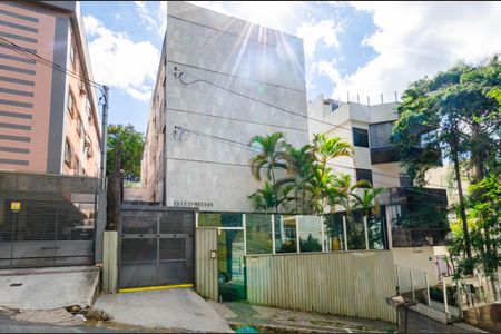 Apartamento à venda com 124m², 3 quartos e 1 vaga Apartamento à venda com 124m², 3 quartos e 1 vagaFachada