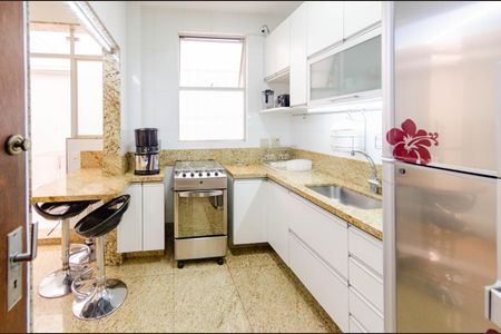 Apartamento à venda com 124m², 3 quartos e 1 vaga Apartamento à venda com 124m², 3 quartos e 1 vagaCozinha