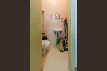 Apartamento à venda com 124m², 3 quartos e 1 vaga Apartamento à venda com 124m², 3 quartos e 1 vagaBanheiro de serviço