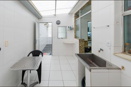 Apartamento à venda com 124m², 3 quartos e 1 vaga Apartamento à venda com 124m², 3 quartos e 1 vagaÁrea de serviço