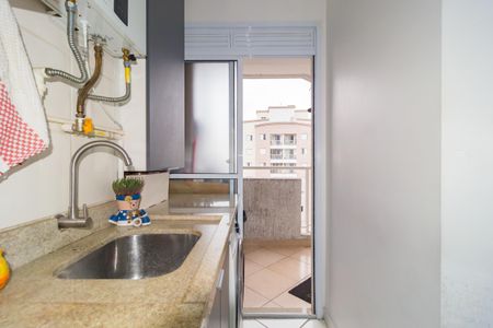 Apartamento à venda com 65m², 3 quartos e 1 vagaÁrea de Serviço