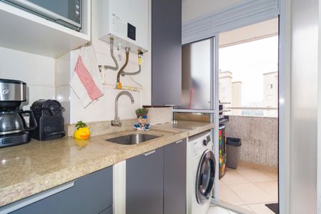 Apartamento à venda com 65m², 3 quartos e 1 vagaÁrea de Serviço