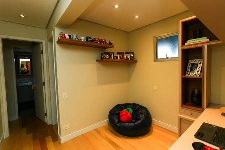 Apartamento à venda com 89m², 2 quartos e 2 vagas Apartamento à venda com 89m², 2 quartos e 2 vagasEscritório