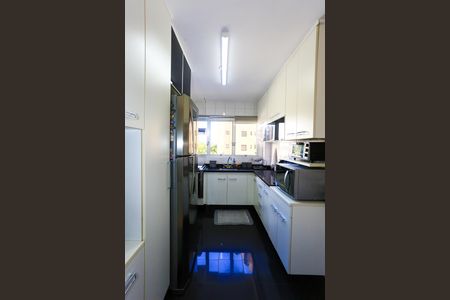 Apartamento à venda com 89m², 2 quartos e 2 vagas Apartamento à venda com 89m², 2 quartos e 2 vagasCozinha