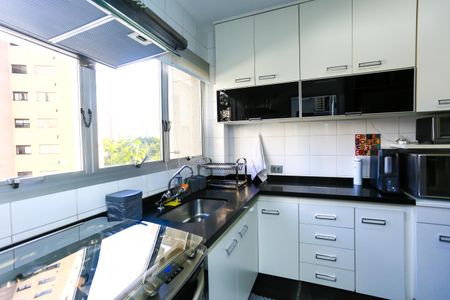 Apartamento à venda com 89m², 2 quartos e 2 vagas Apartamento à venda com 89m², 2 quartos e 2 vagasCozinha