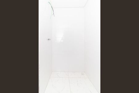 Apartamento à venda com 44m², 2 quartos e sem vaga Apartamento à venda com 44m², 2 quartos e sem vagaBanheiro