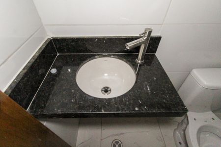 Apartamento à venda com 35m², 2 quartos e sem vaga Apartamento à venda com 35m², 2 quartos e sem vagaBanheiro