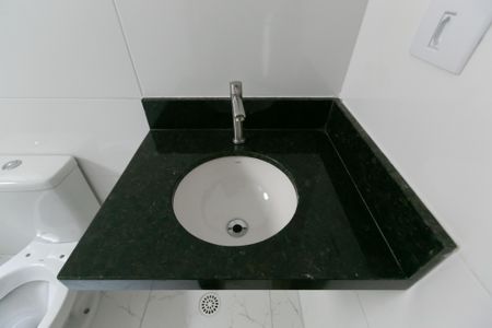 Apartamento à venda com 36m², 2 quartos e sem vaga Apartamento à venda com 36m², 2 quartos e sem vagaDetalhe - Banheiro