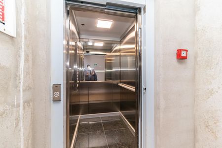 Apartamento à venda com 36m², 2 quartos e sem vaga Apartamento à venda com 36m², 2 quartos e sem vagaElevador