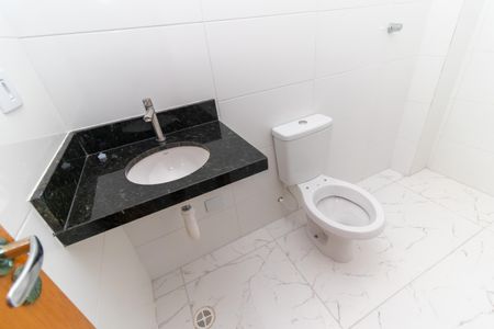 Apartamento à venda com 44m², 2 quartos e sem vaga Apartamento à venda com 44m², 2 quartos e sem vagaBanheiro