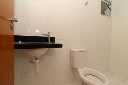 Apartamento à venda com 35m², 2 quartos e sem vagaBanheiro